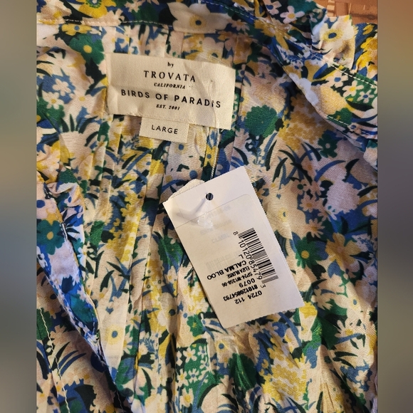 NWT Birds of Paradis by Trovata Short Sleeve Cotton and Silk Blouse Size Large - Picture 2 of 13